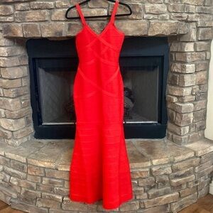 Gorgeous red Bodycon mermaid dress. Size medium.